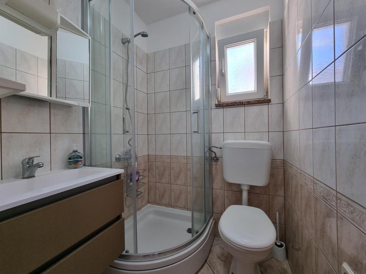 Apartment Aqua Near The City Beach 诺瓦利娅 外观 照片